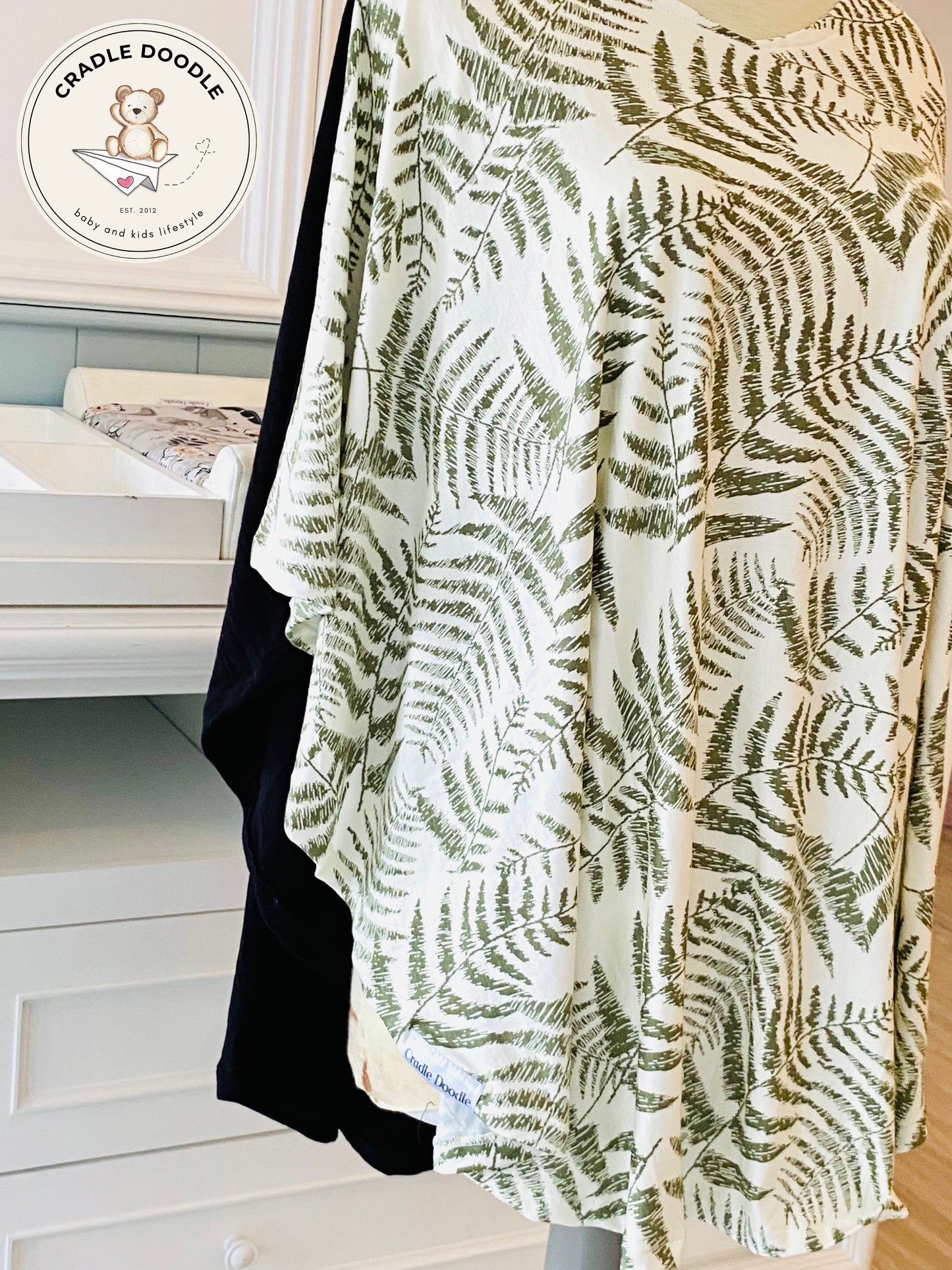 Nursing Cover Poncho_Leaf