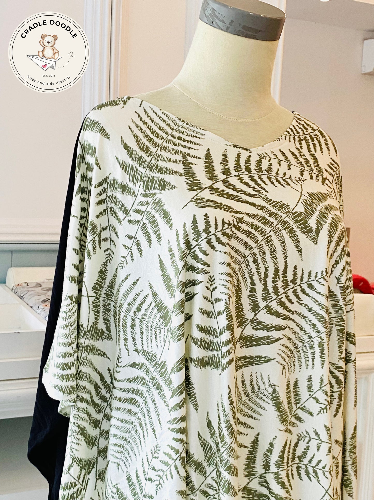 Nursing Cover Poncho_Leaf