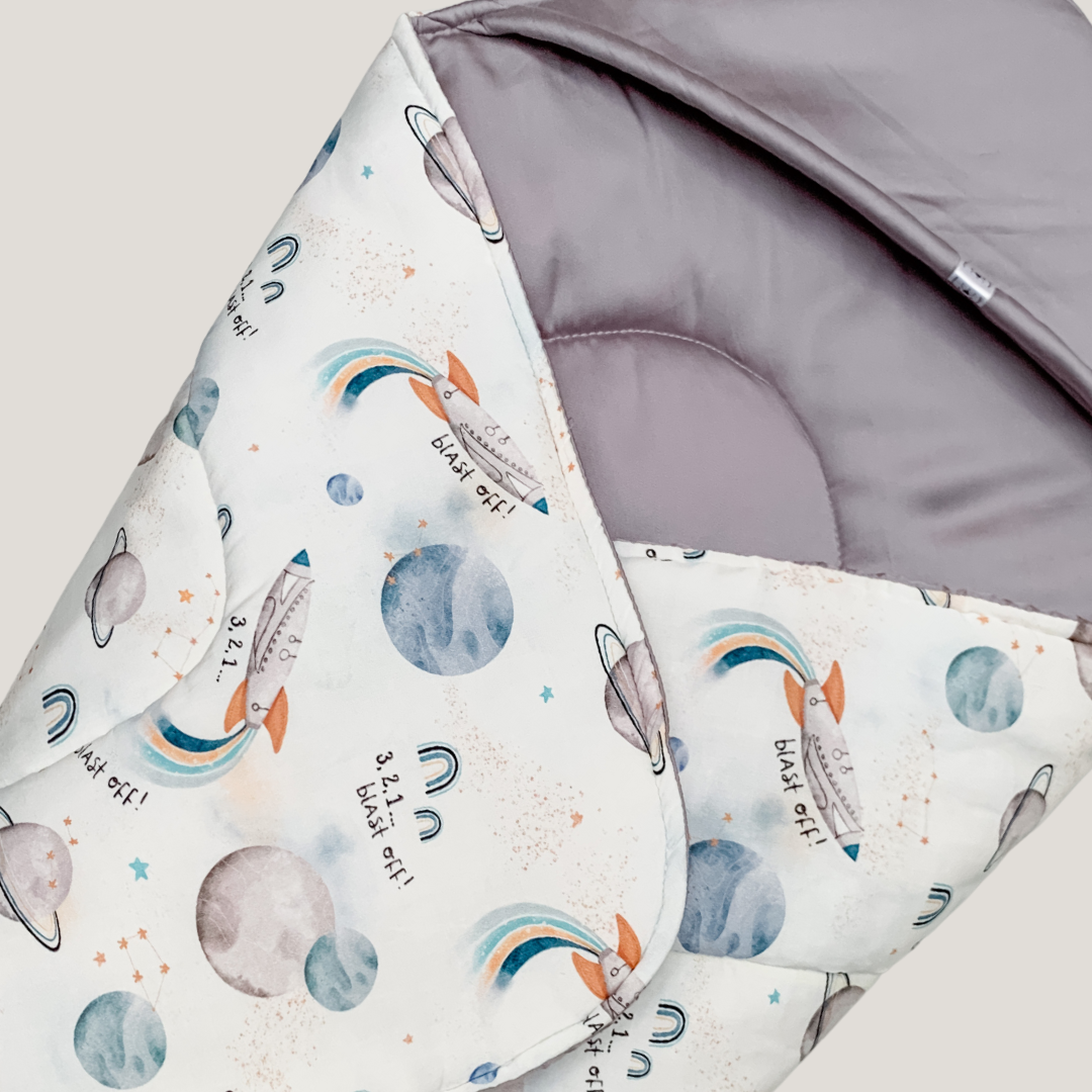 Blast Off Blanket in White