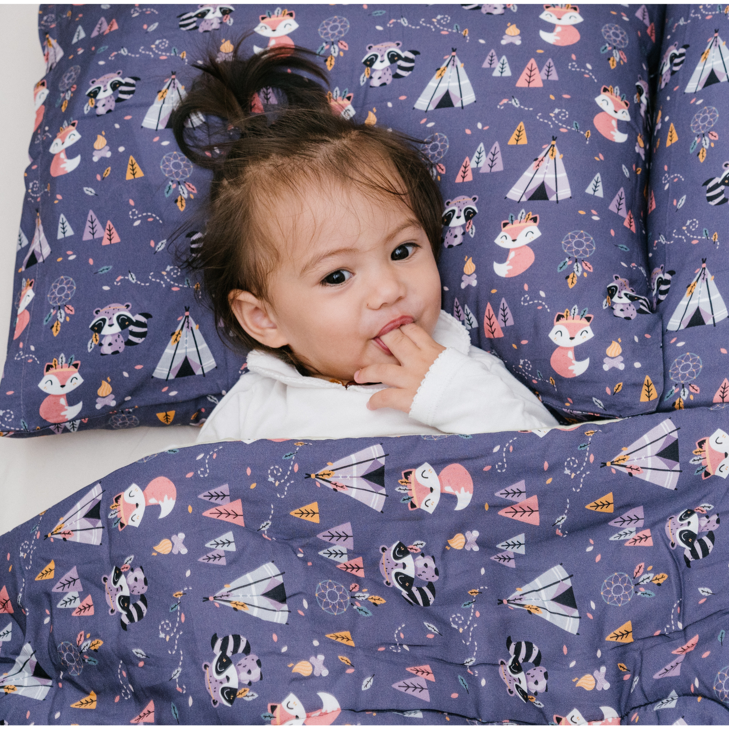 Colors of the Wind Blanket in Navy